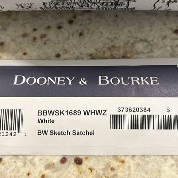 Disney Dooney & Bourke  sketch satchel bag - Picture 6 of 6